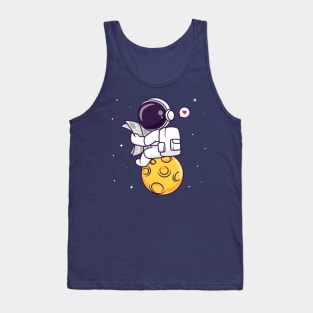 Cute Astronaut Reading Newspaper On Moon Cartoon Tank Top